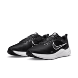 Nike Downshifter 12 Road Running Shoes (Extra Wide) Angle 3