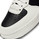 Nike Air Force 1 '07 Mid Shoes Angle 4