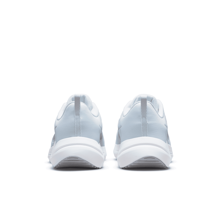 Nike Downshifter 12 Road Running Shoes Angle 4