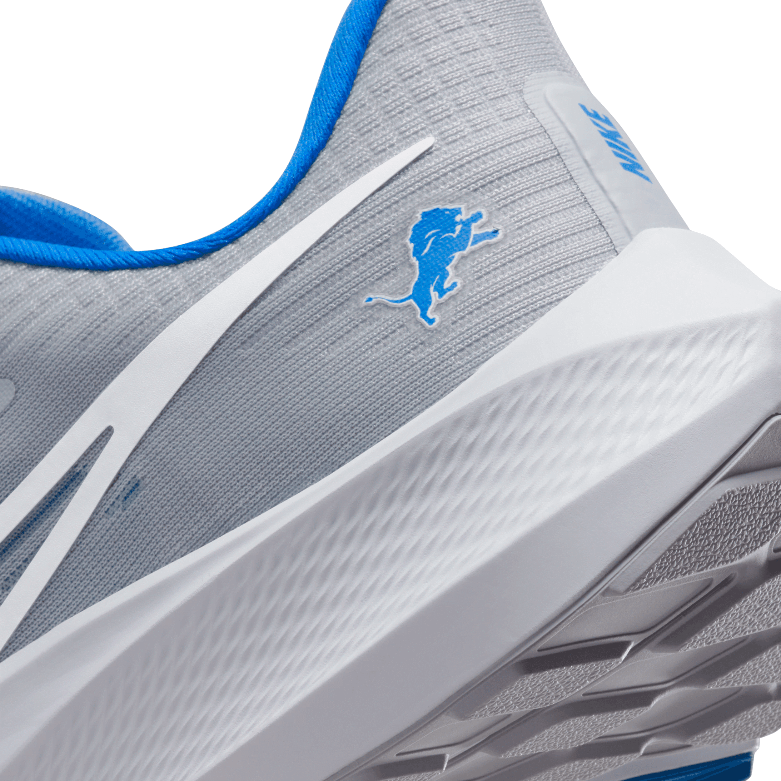 Nike Air Zoom Pegasus 39 (NFL Detroit Lions) Road Running Shoes Angle 5