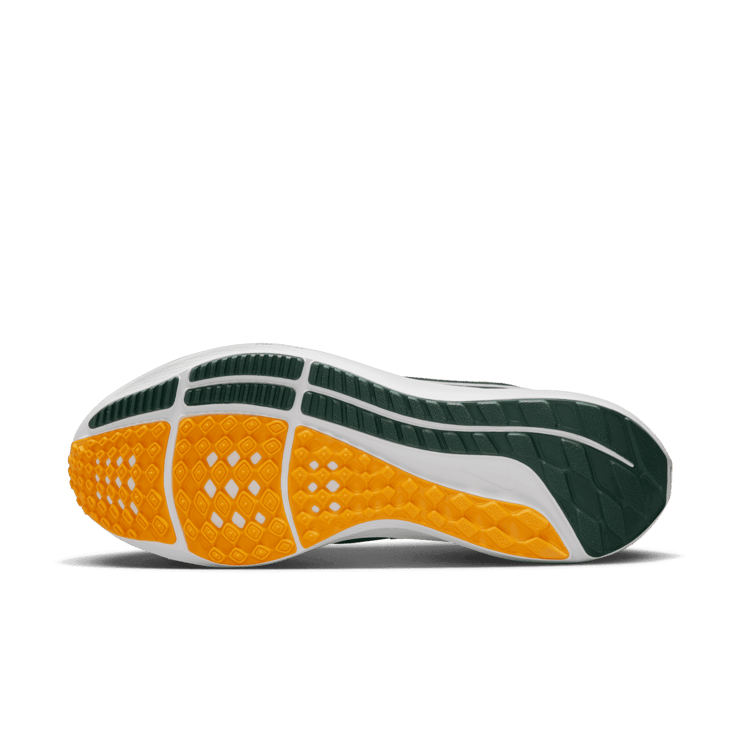 Nike Air Zoom Pegasus 39 (NFL Green Bay Packers) Road Running Shoes Angle 0