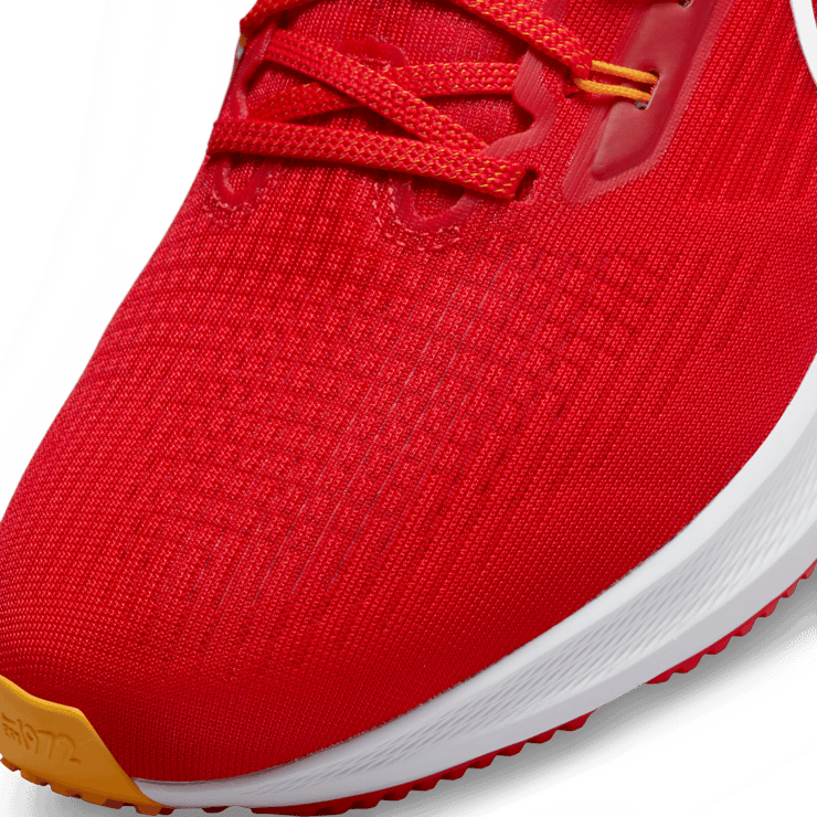 Nike Air Zoom Pegasus 39 (NFL Kansas City Chiefs) Road Running Shoes Angle 4