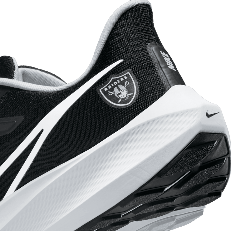 Nike Air Zoom Pegasus 39 (NFL Las Vegas Raiders) Road Running Shoes in Black Angle 5