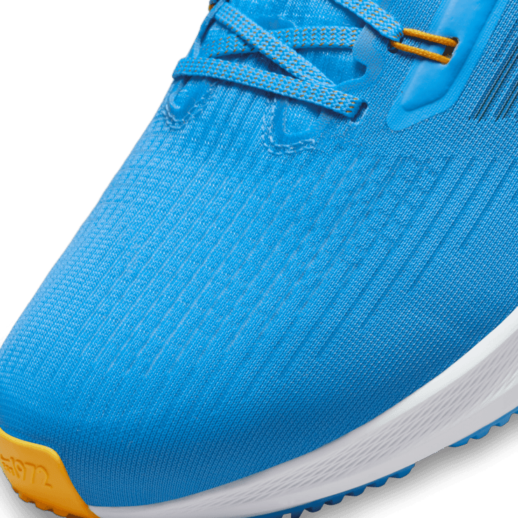 Nike Air Zoom Pegasus 39 (NFL Los Angeles Chargers) Road Running Shoes Angle 4