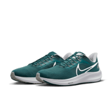 Nike Air Zoom Pegasus 39 (NFL Philadelphia Eagles) Road Running Shoes Angle 2
