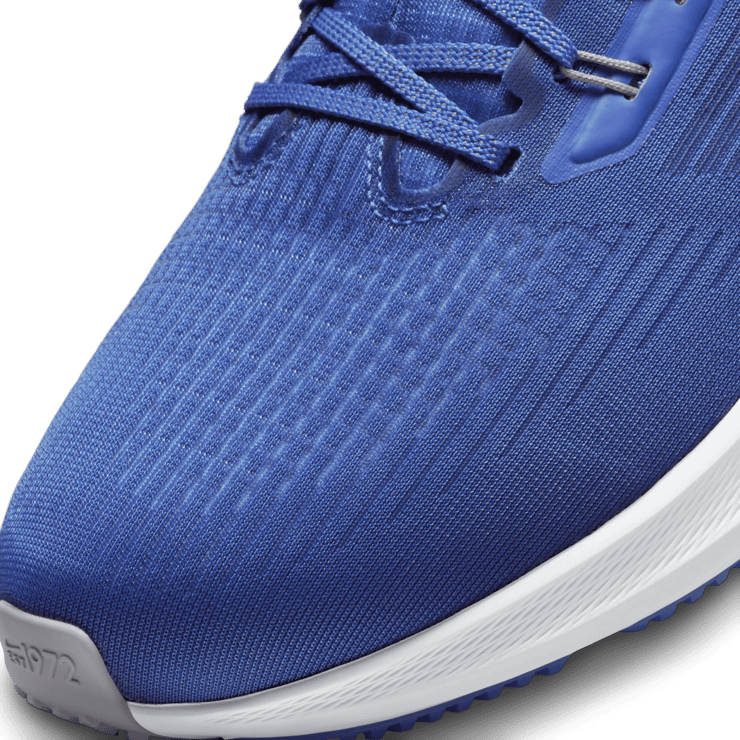 Nike Air Zoom Pegasus 39 (Kentucky) Road Running Shoes Angle 4