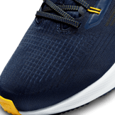 Nike Air Zoom Pegasus 39 (Michigan) Road Running Shoes Angle 4
