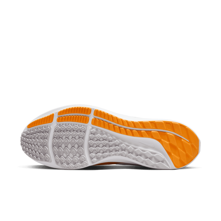 Nike Air Zoom Pegasus 39 (Tennessee) Road Running Shoes Angle 0