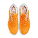 Nike Air Zoom Pegasus 39 (Tennessee) Road Running Shoes Angle 1