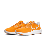 Nike Air Zoom Pegasus 39 (Tennessee) Road Running Shoes Angle 2