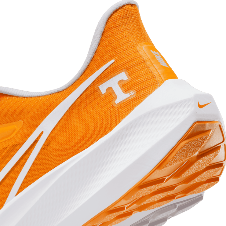 Nike Air Zoom Pegasus 39 (Tennessee) Road Running Shoes Angle 5