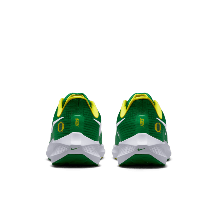 Nike Air Zoom Pegasus 39 (Oregon) Road Running Shoes Angle 3