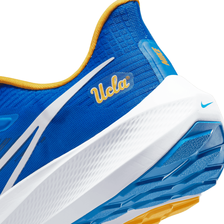 Nike Air Zoom Pegasus 39 (UCLA) Road Running Shoes Angle 5