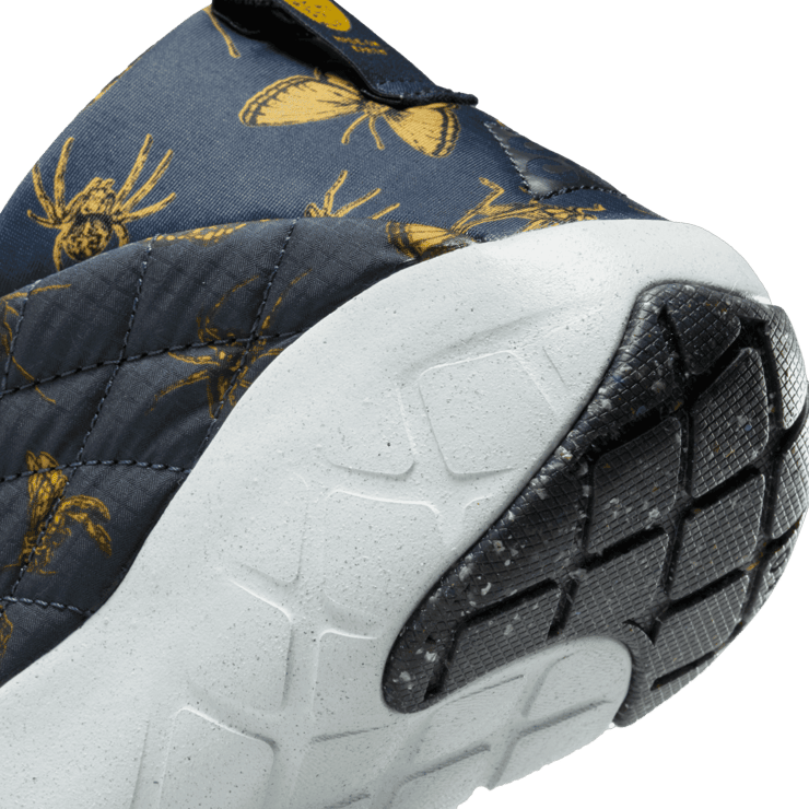 Nike ACG Moc 3.5 Shoes Angle 5