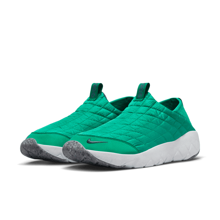 Nike ACG Moc 3.5 Shoes Angle 2