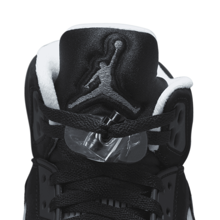 Jordan 5 Retro Oreo Angle 6