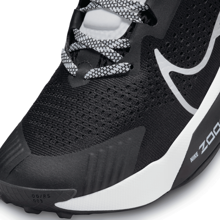 Nike ZoomX Zegama Trail Running Shoes Angle 5