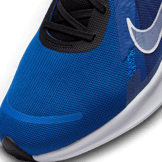 Nike Quest 5 Road Running Shoes Angle 4