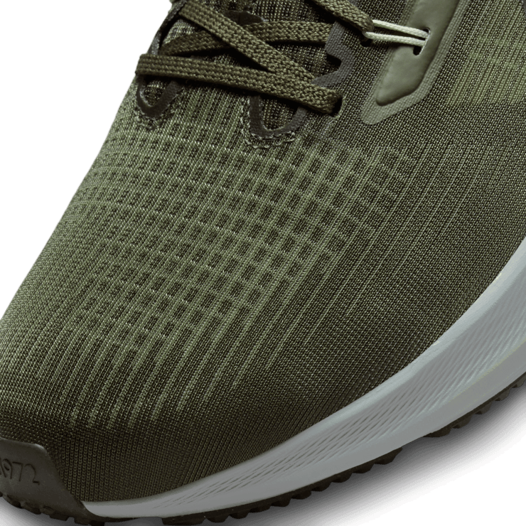 Nike Air Zoom Pegasus 39 Road Running Shoes Angle 4