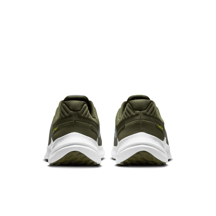 Nike Quest 5 Road Running Shoes Angle 3