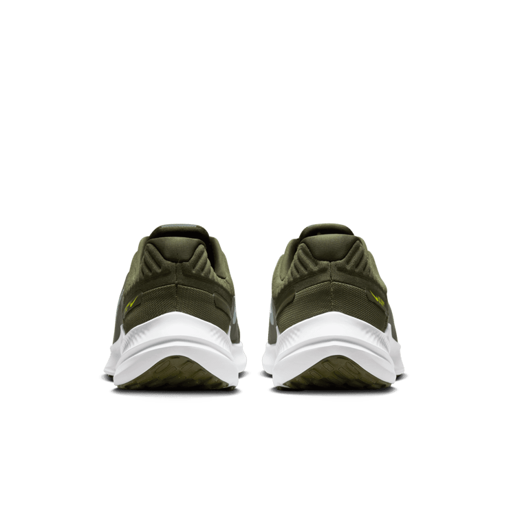 Nike Quest 5 Road Running Shoes Angle 3