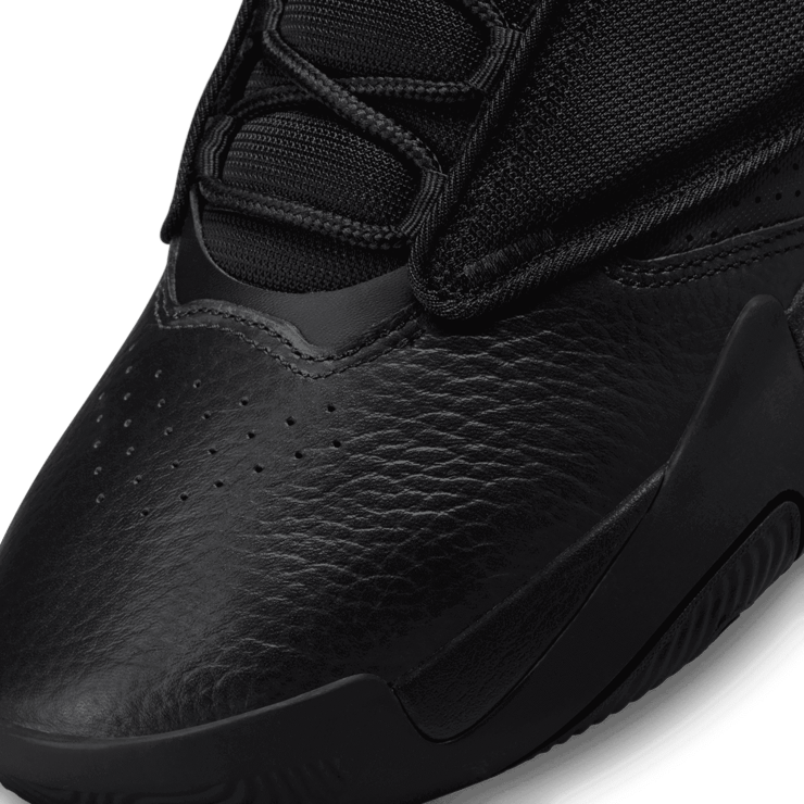 Jordan Max Aura 4 Shoes in Black Angle 4