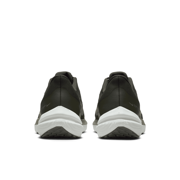 Nike Winflo 9 Road Running Shoes Angle 3