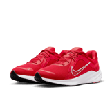 Nike Quest 5 Road Running Shoes Angle 2