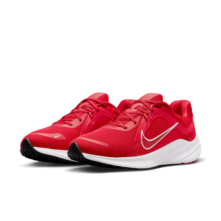 Nike Quest 5 Road Running Shoes Angle 2