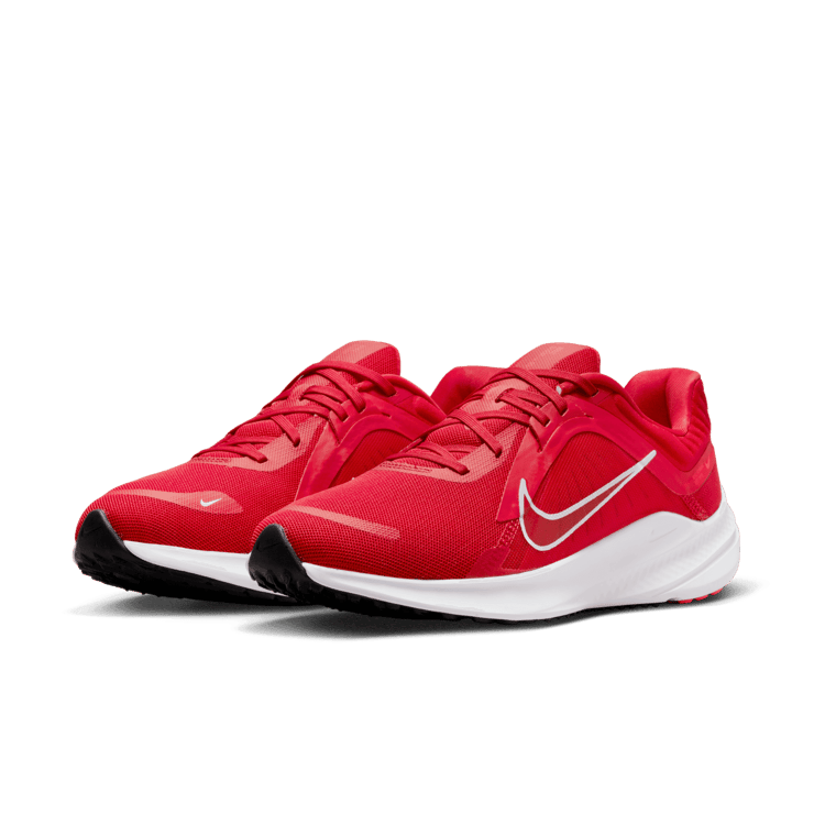 Nike Quest 5 Road Running Shoes Angle 2