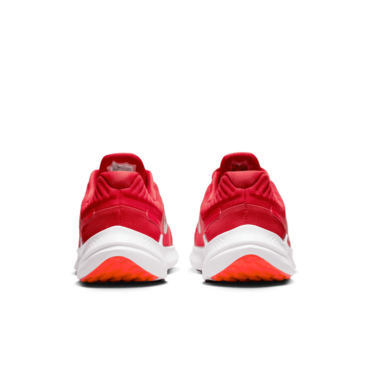 Nike Quest 5 Road Running Shoes Angle 3