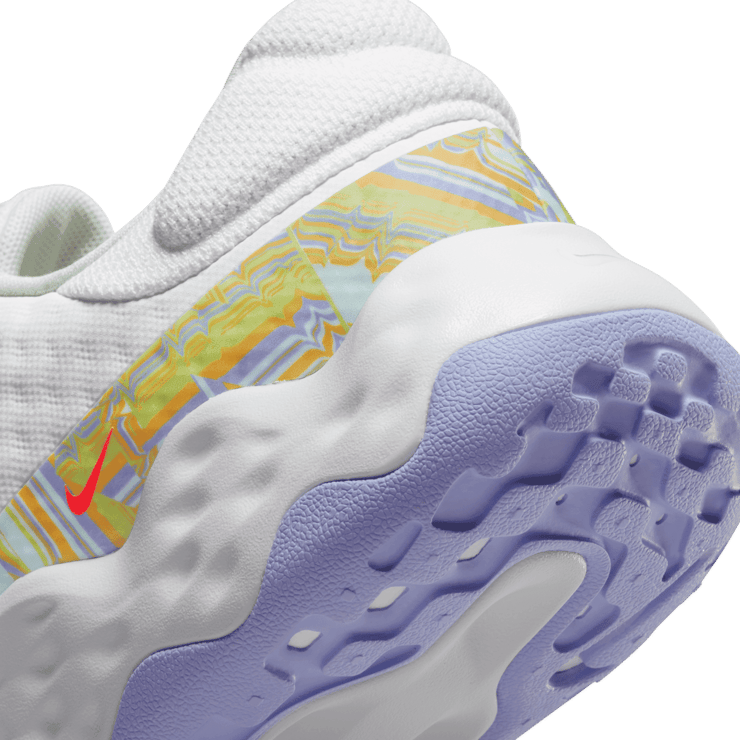 Nike Renew Ride 3 Premium Road Running Shoes Angle 5