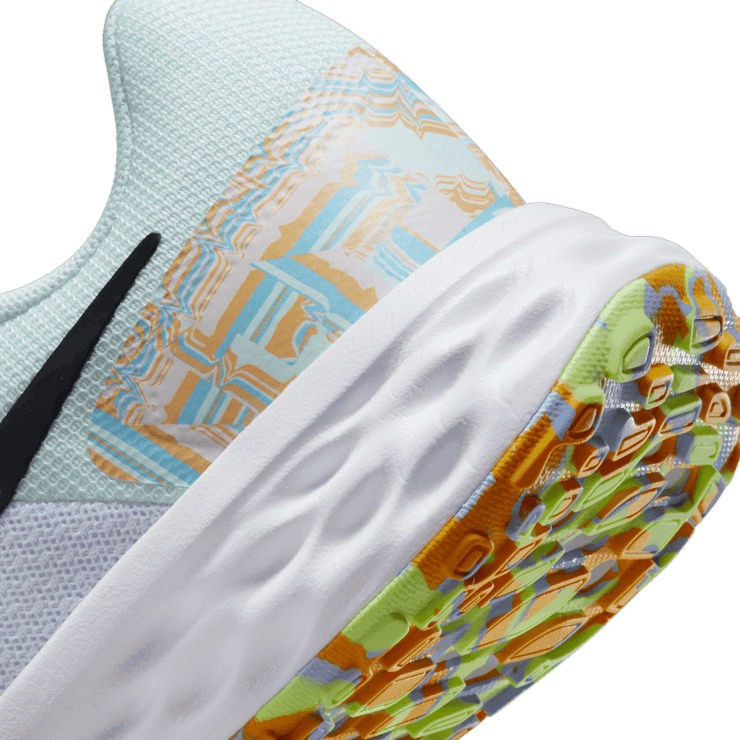 Nike Revolution 6 Next Nature Premium Road Running Shoes Angle 5