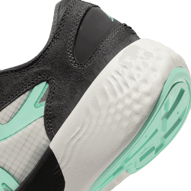 Jordan Delta 3 Low Shoes in Grey Angle 5