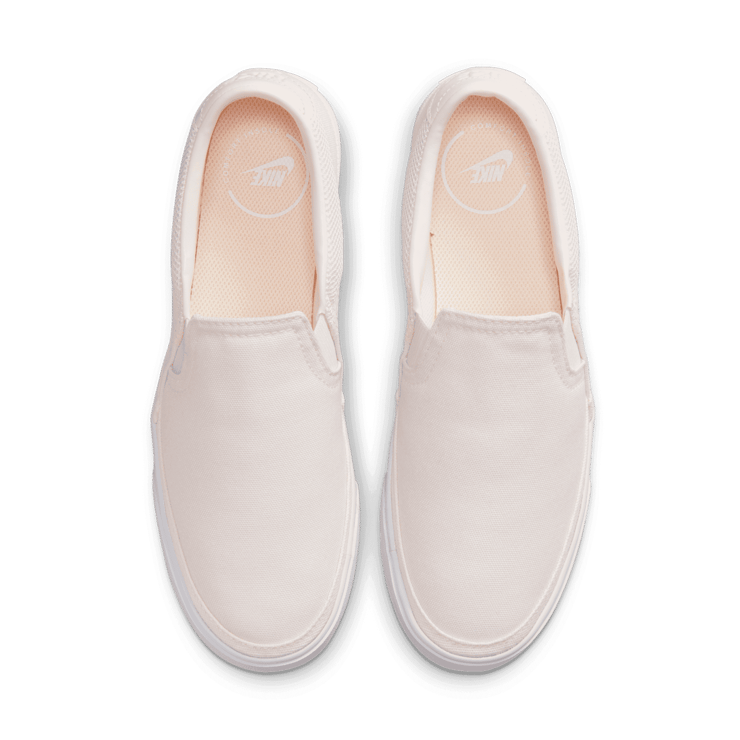 Nike Court Legacy Slip-On Angle 1