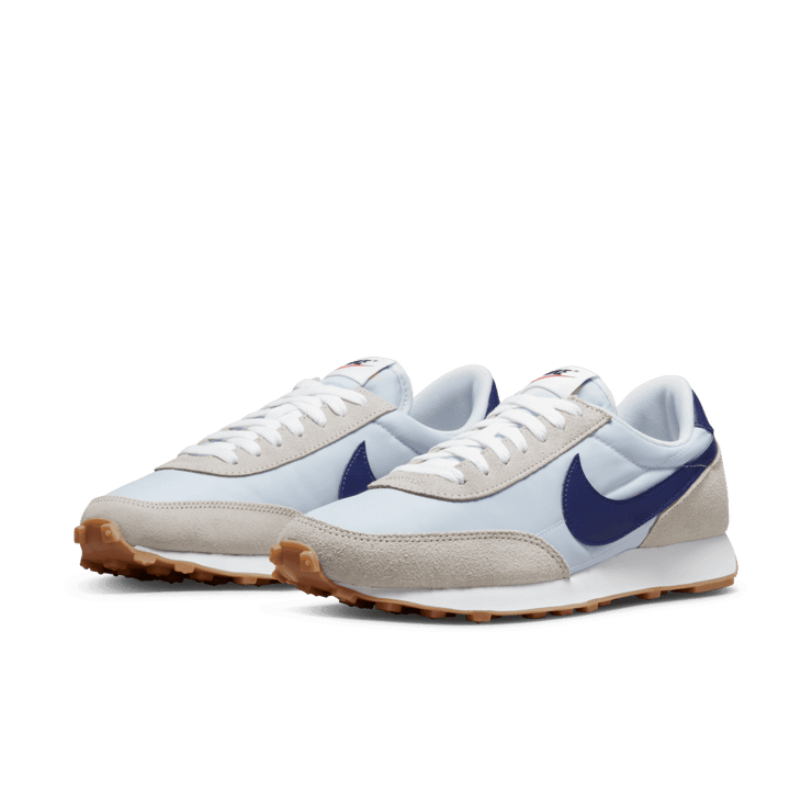 Nike Daybreak Shoes Angle 2