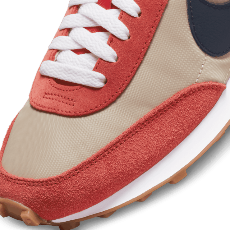 Nike Daybreak Shoes Angle 4