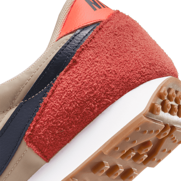 Nike Daybreak Shoes Angle 5