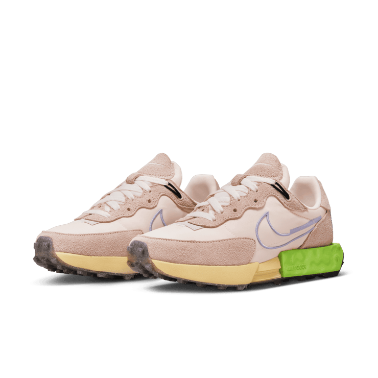 Nike FonTank Topa Waffle Shoes Angle 2