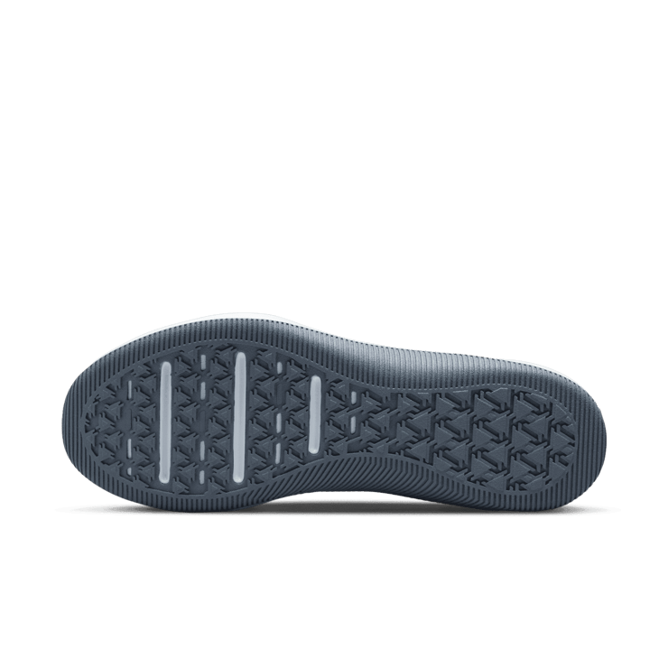 Nike MC Trainer 2 Menâs Grey Angle 0