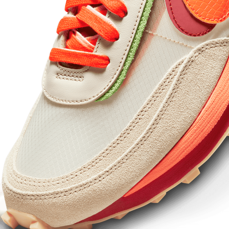Nike LD Waffle sacai CLOT Net Orange Blaze Angle 4