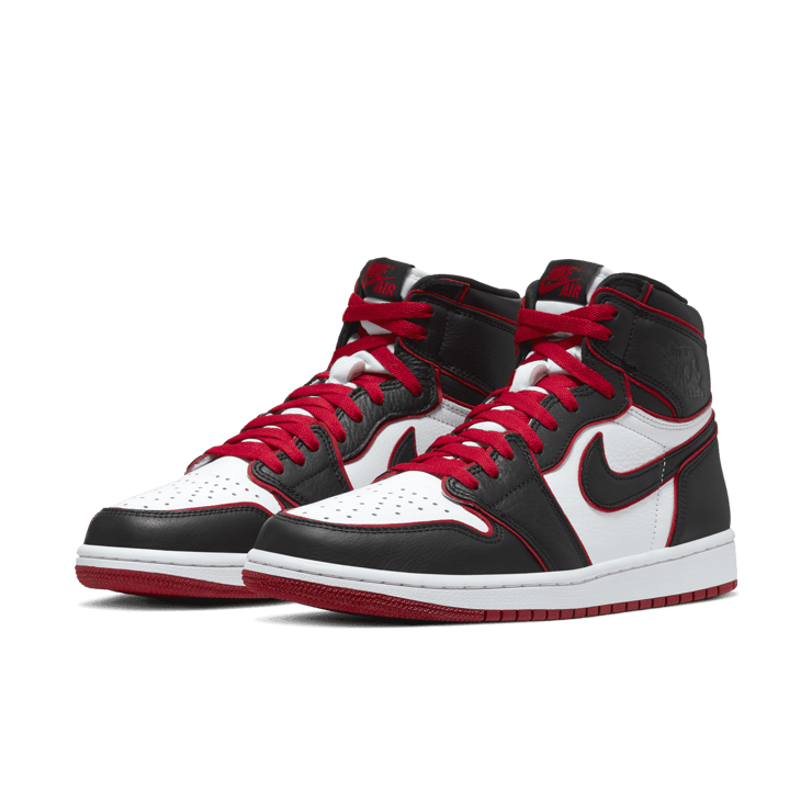 Jordan 1 Retro High Bloodline Angle 2