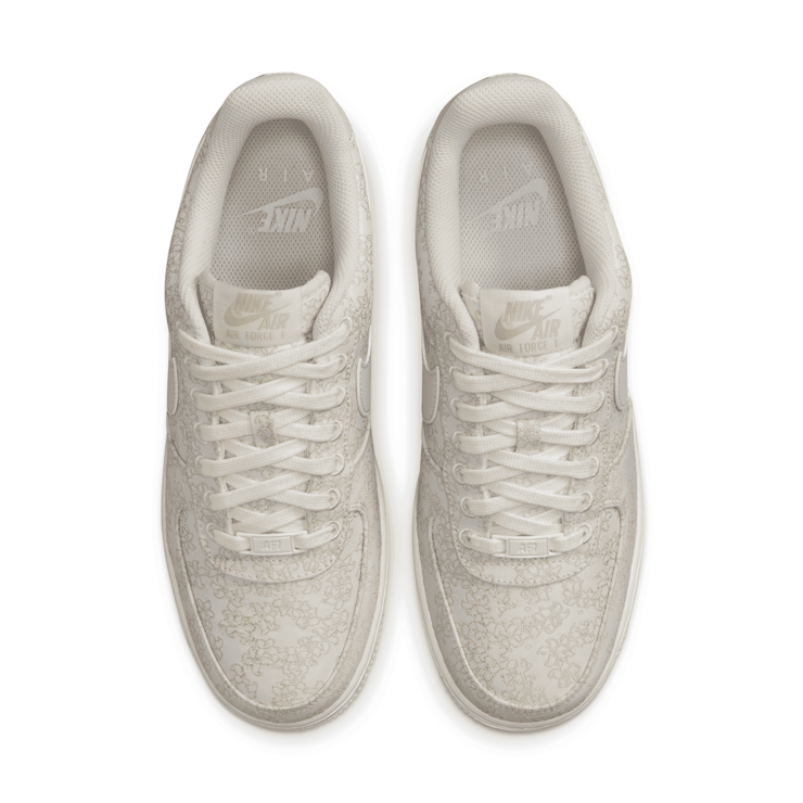 Nike Air Force 1 '07 SE Shoes Angle 2