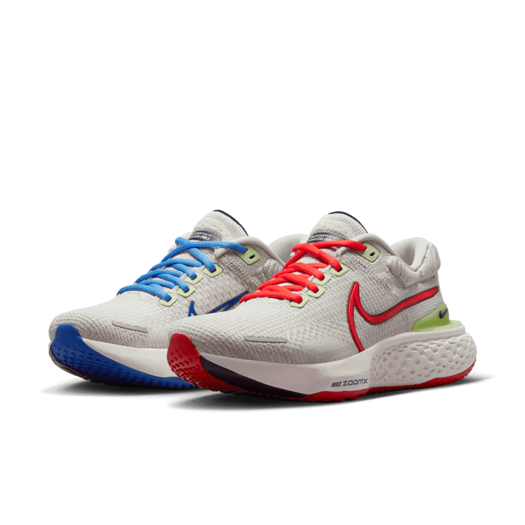 Nike ZoomX Invincible Run Flyknit 2 Road Running Shoes Angle 2