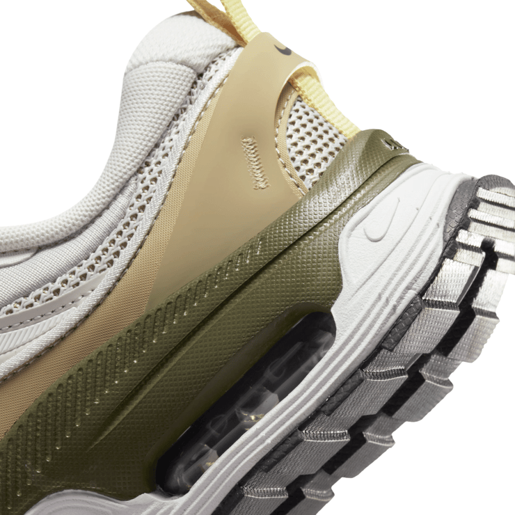 Nike Air Max Bliss Shoes Angle 1