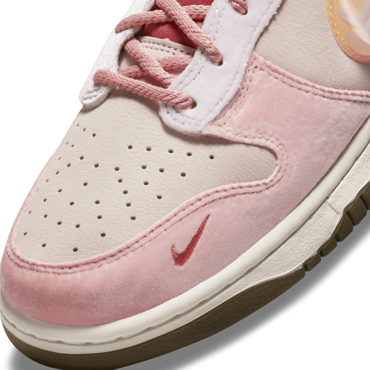 Nike Dunk Mid Social Status Free Lunch Strawberry Milk Angle 4