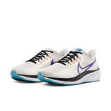 Nike Pegasus 39 Road Running Shoes Angle 2