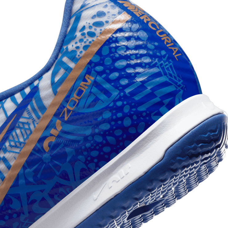 Nike Zoom Mercurial Vapor 15 Academy CR7 IC Indoor/Court Soccer Shoes Angle 5