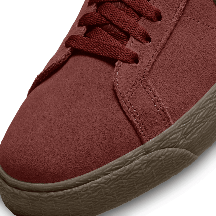 Nike SB Zoom Blazer Mid Skate Shoes Angle 5
