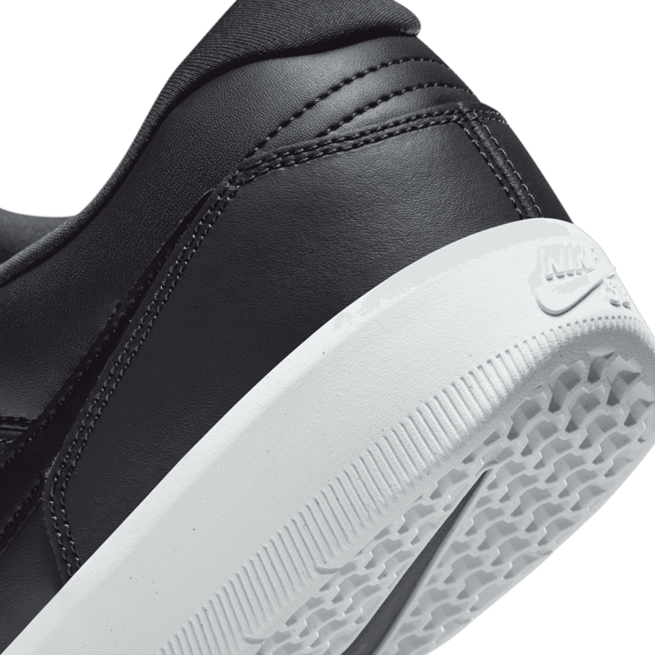 Nike SB Force 58 Premium Skate Shoes Angle 5